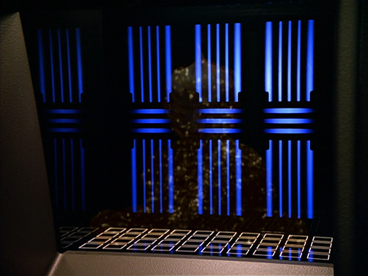 extant_StarTrek_VOY_5x05-OnceUponATime_01907.jpg