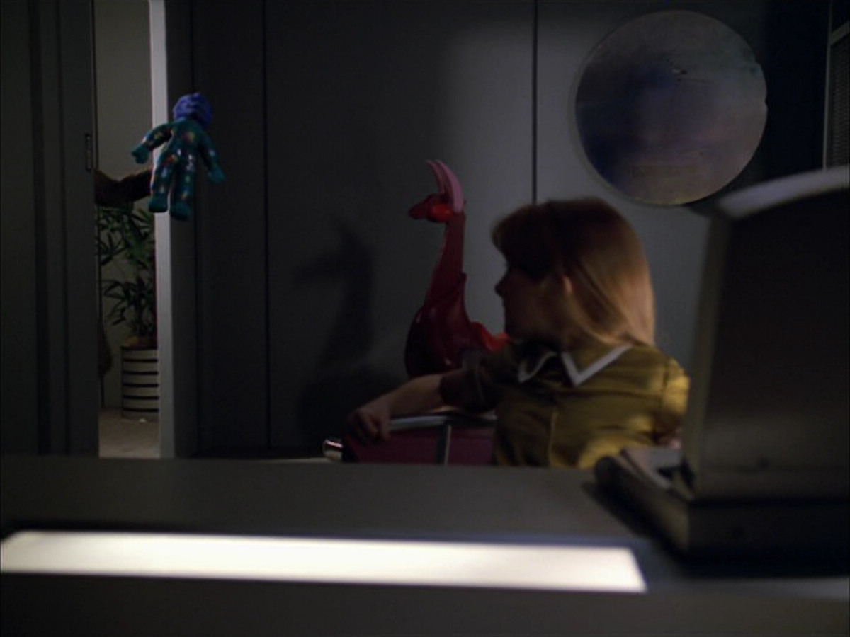 extant_StarTrek_VOY_5x05-OnceUponATime_01949.jpg