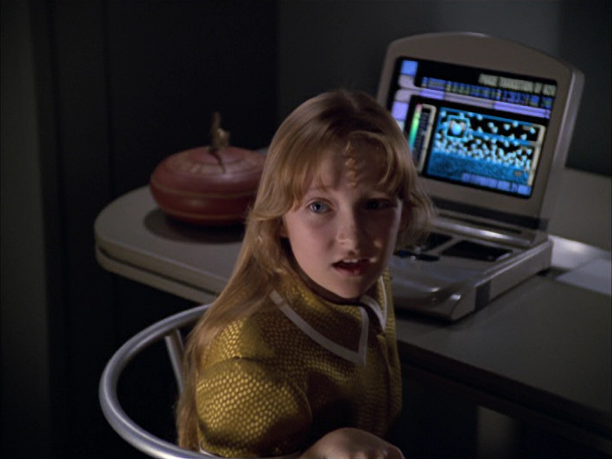 extant_StarTrek_VOY_5x05-OnceUponATime_01954.jpg