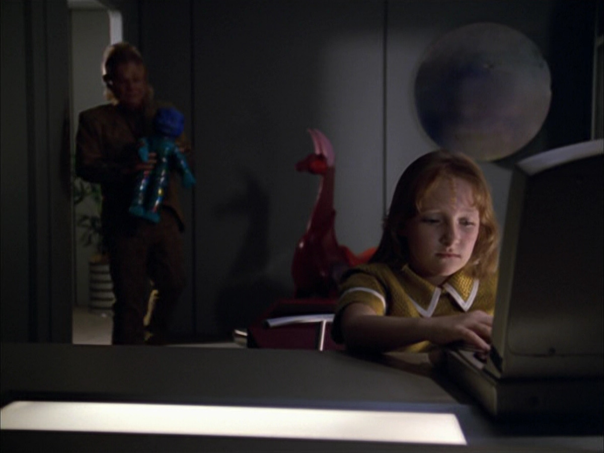 extant_StarTrek_VOY_5x05-OnceUponATime_01962.jpg