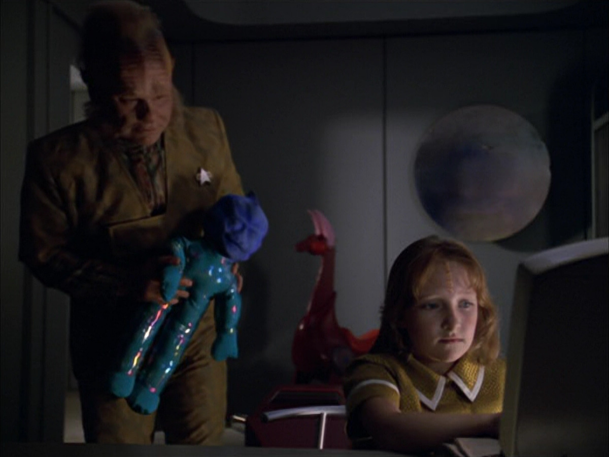 extant_StarTrek_VOY_5x05-OnceUponATime_01967.jpg
