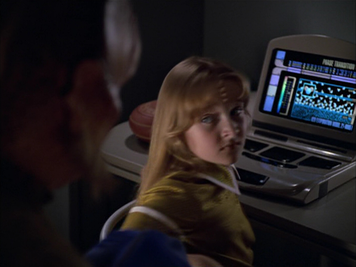 extant_StarTrek_VOY_5x05-OnceUponATime_02002.jpg