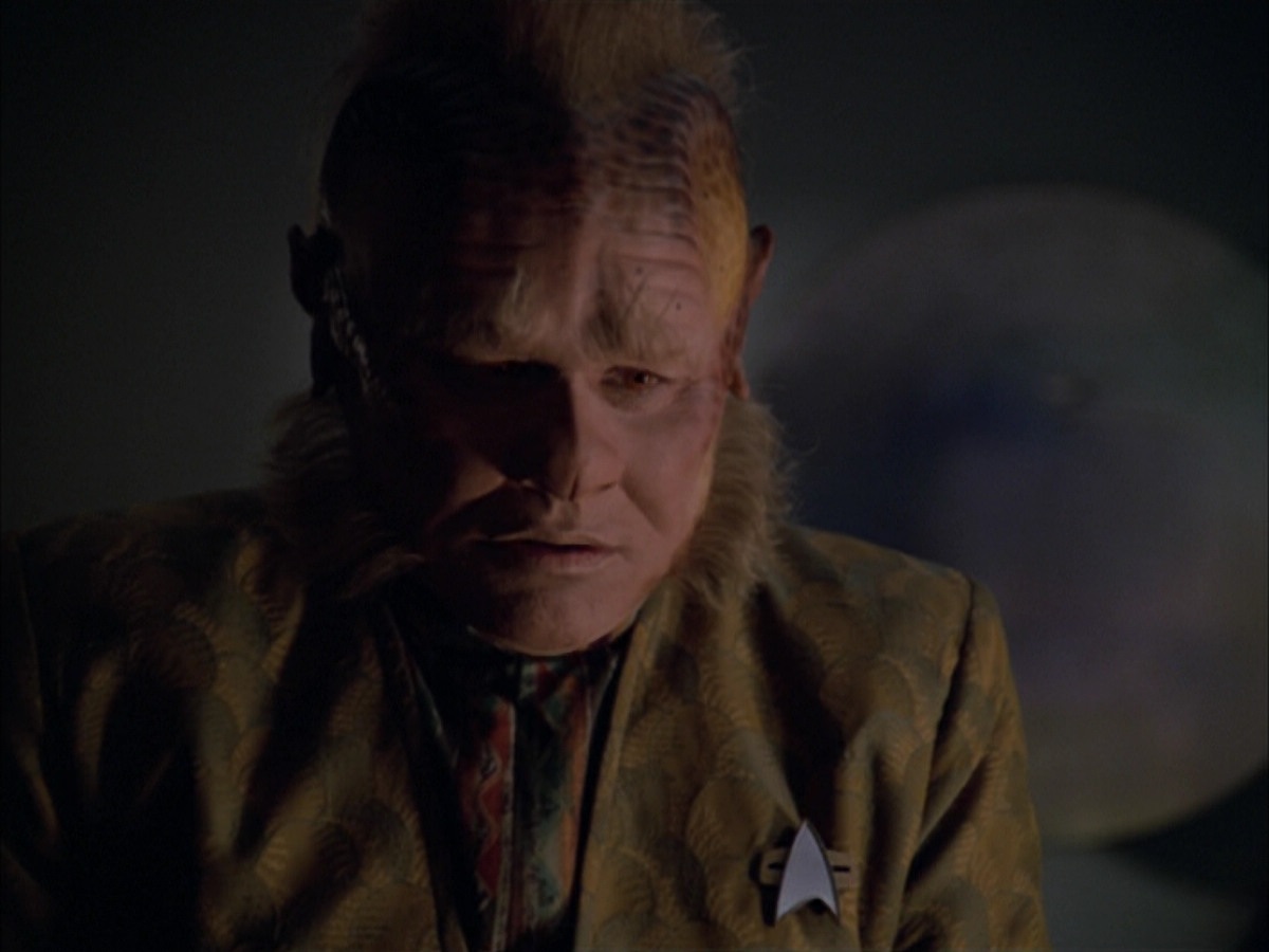 extant_StarTrek_VOY_5x05-OnceUponATime_02042.jpg