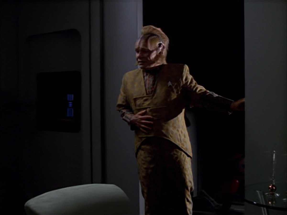 extant_StarTrek_VOY_5x05-OnceUponATime_02123.jpg