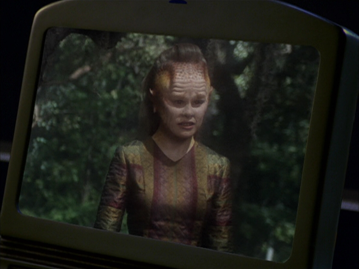 extant_StarTrek_VOY_5x05-OnceUponATime_02197.jpg
