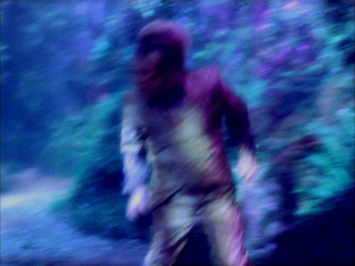 extant_StarTrek_VOY_5x05-OnceUponATime_02211.jpg