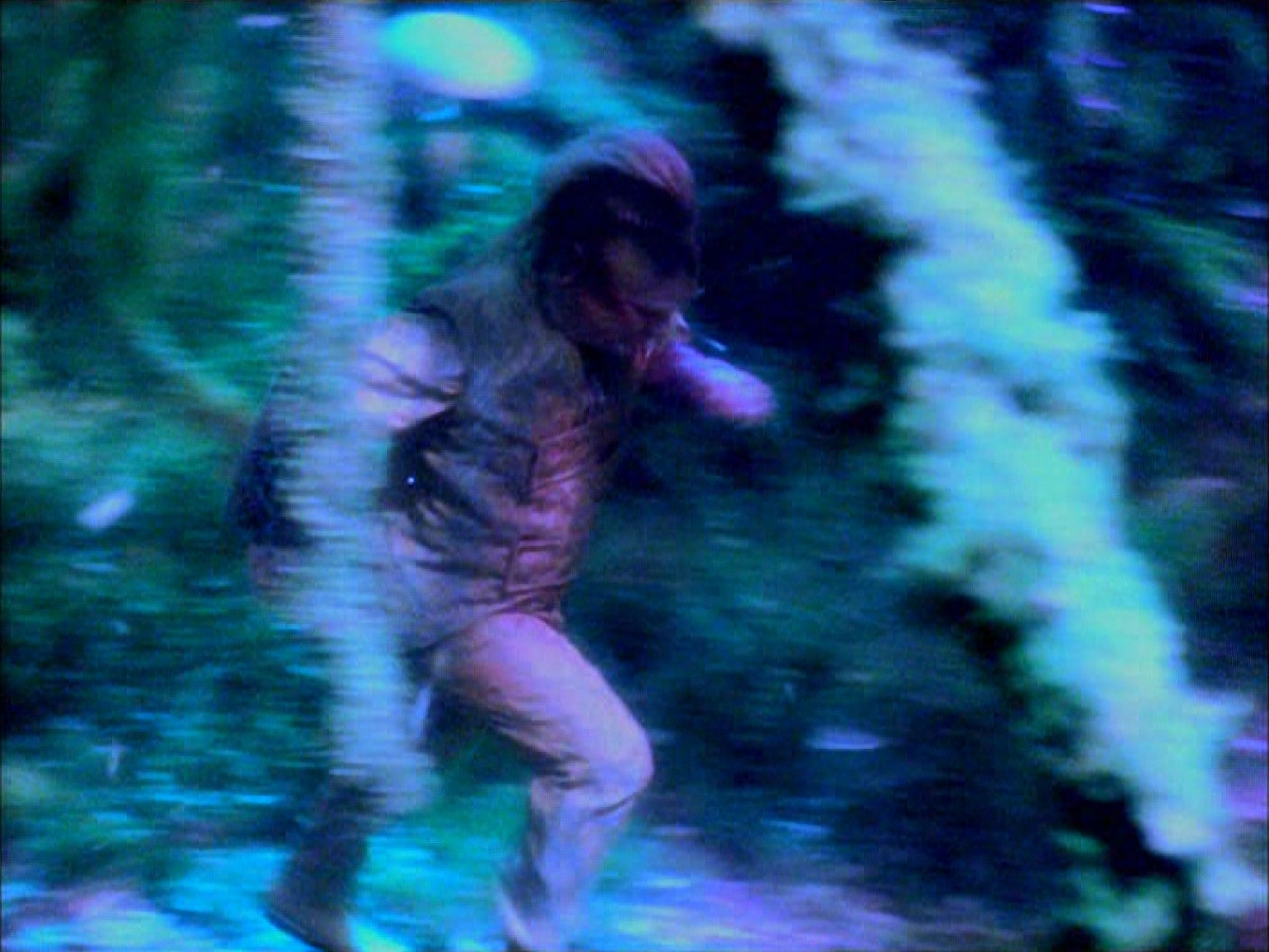 extant_StarTrek_VOY_5x05-OnceUponATime_02219.jpg