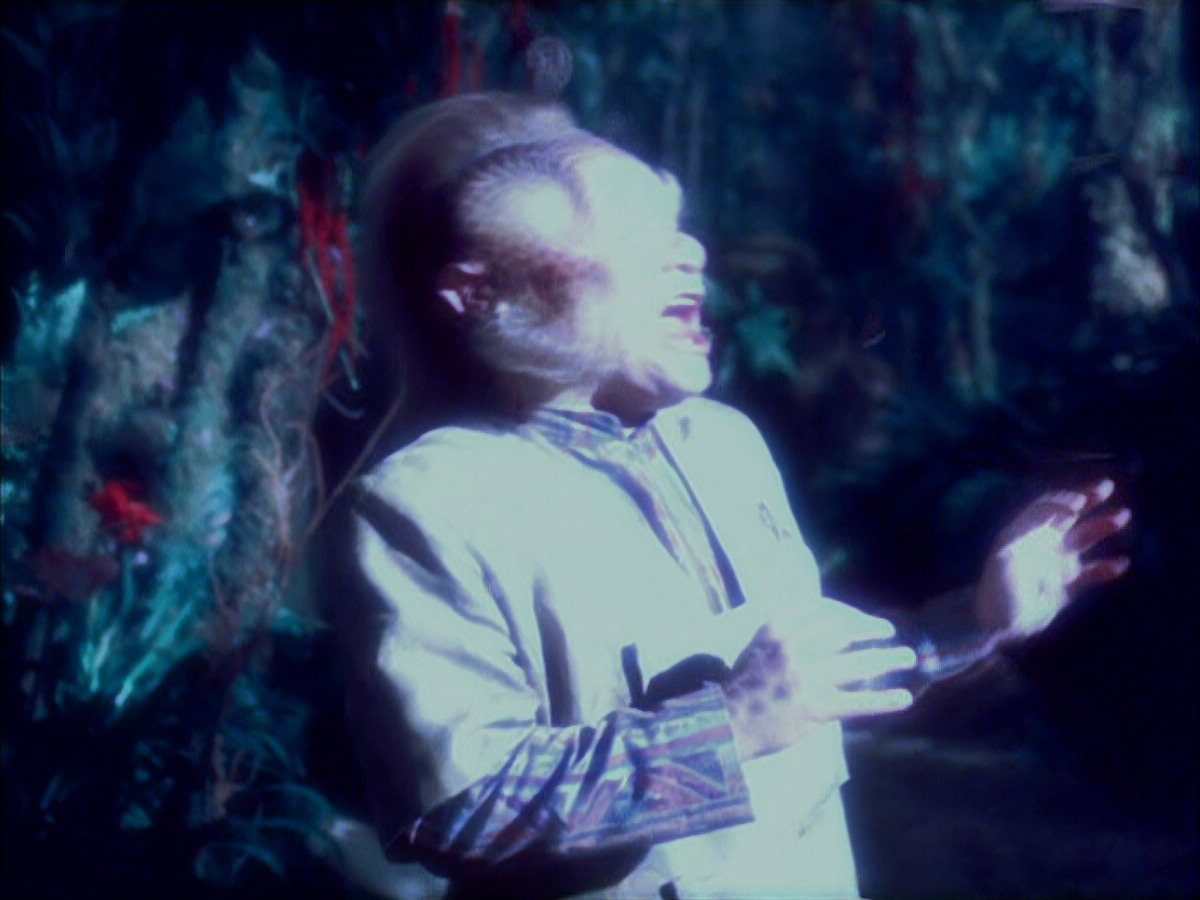extant_StarTrek_VOY_5x05-OnceUponATime_02237.jpg