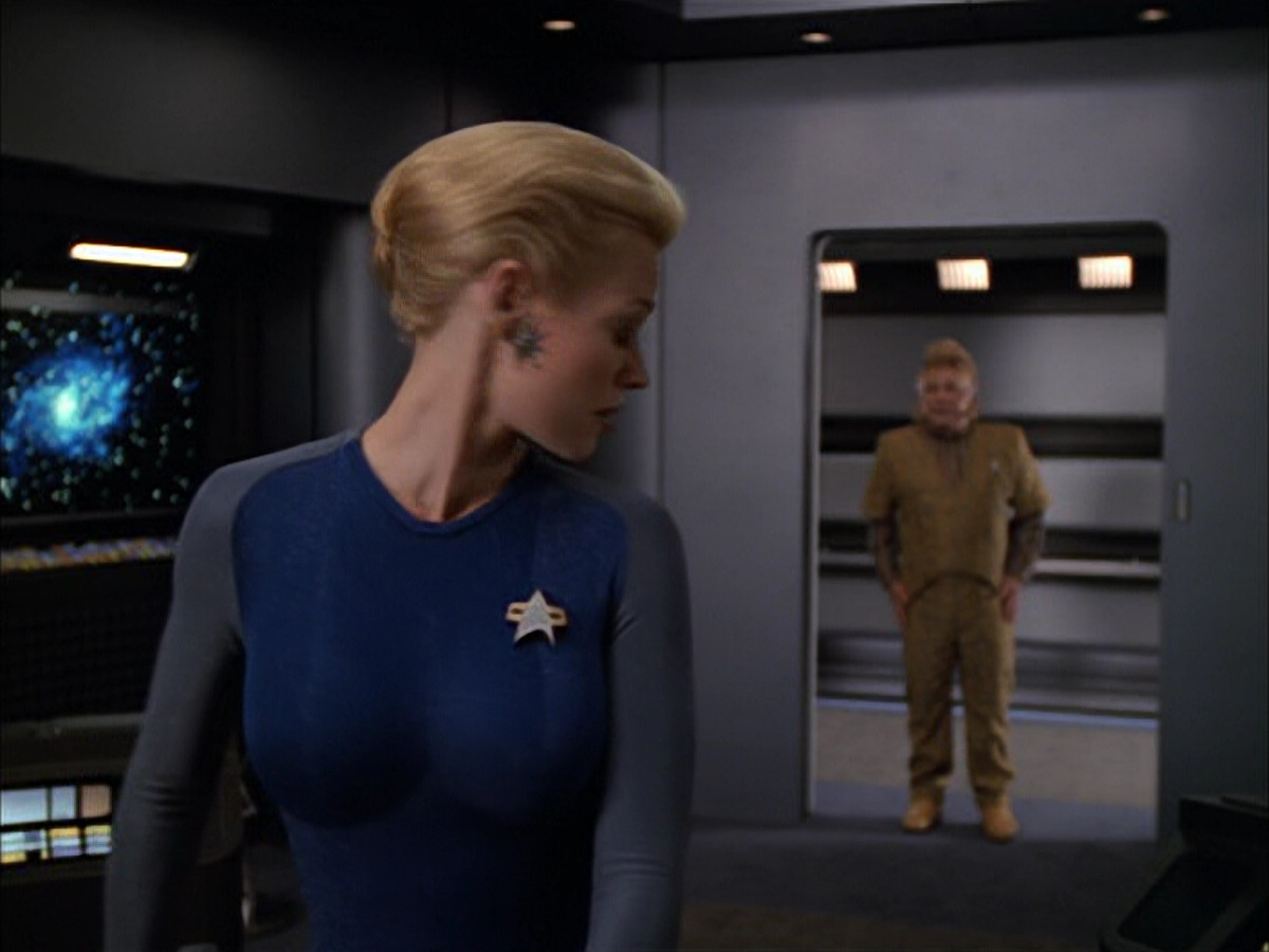 extant_StarTrek_VOY_5x05-OnceUponATime_02289.jpg