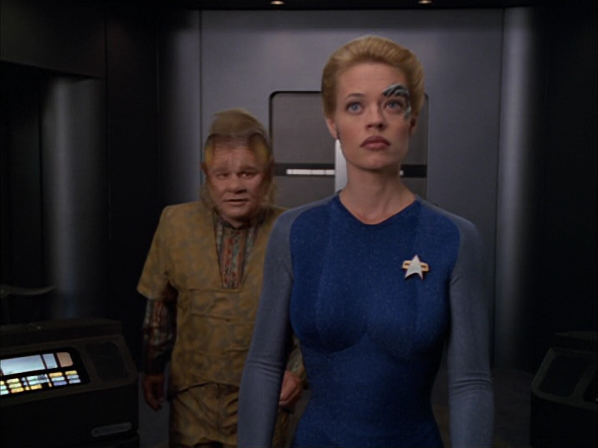 extant_StarTrek_VOY_5x05-OnceUponATime_02299.jpg