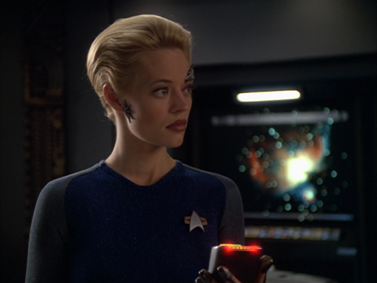 extant_StarTrek_VOY_5x05-OnceUponATime_02337.jpg