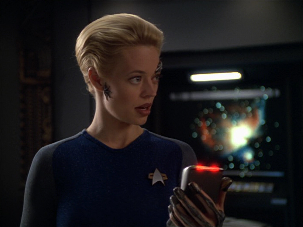 extant_StarTrek_VOY_5x05-OnceUponATime_02340.jpg