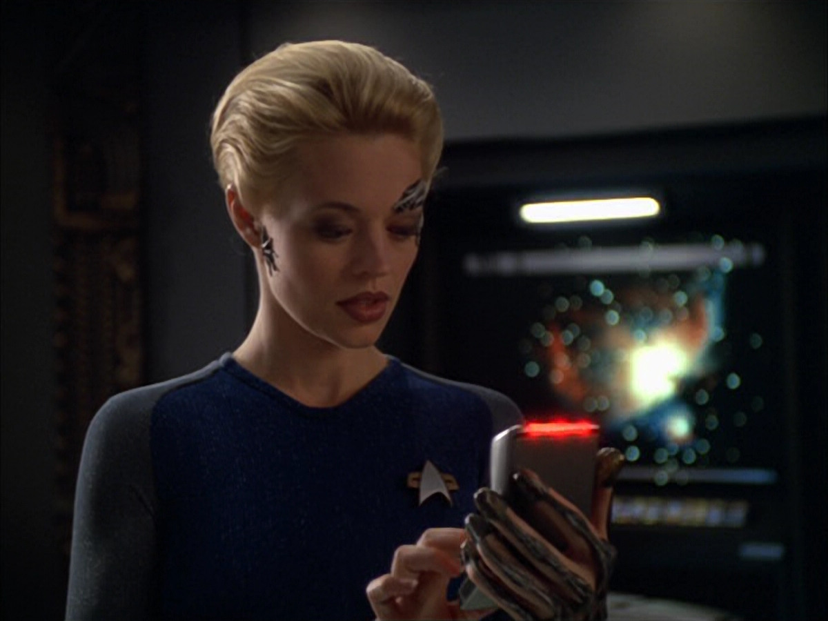 extant_StarTrek_VOY_5x05-OnceUponATime_02352.jpg