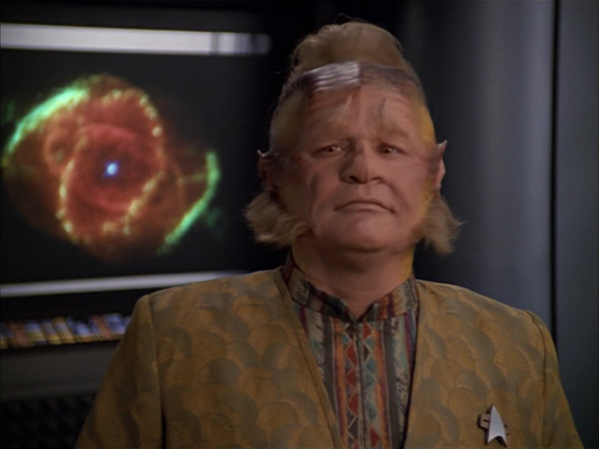 extant_StarTrek_VOY_5x05-OnceUponATime_02382.jpg