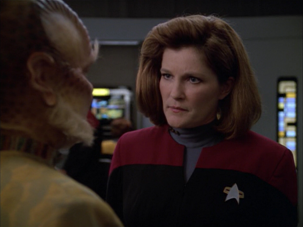 extant_StarTrek_VOY_5x05-OnceUponATime_02464.jpg