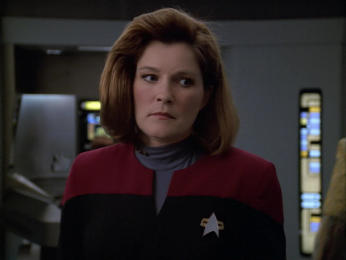 extant_StarTrek_VOY_5x05-OnceUponATime_02493.jpg