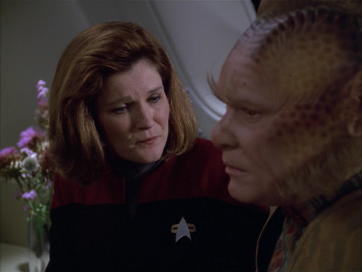 extant_StarTrek_VOY_5x05-OnceUponATime_02649.jpg