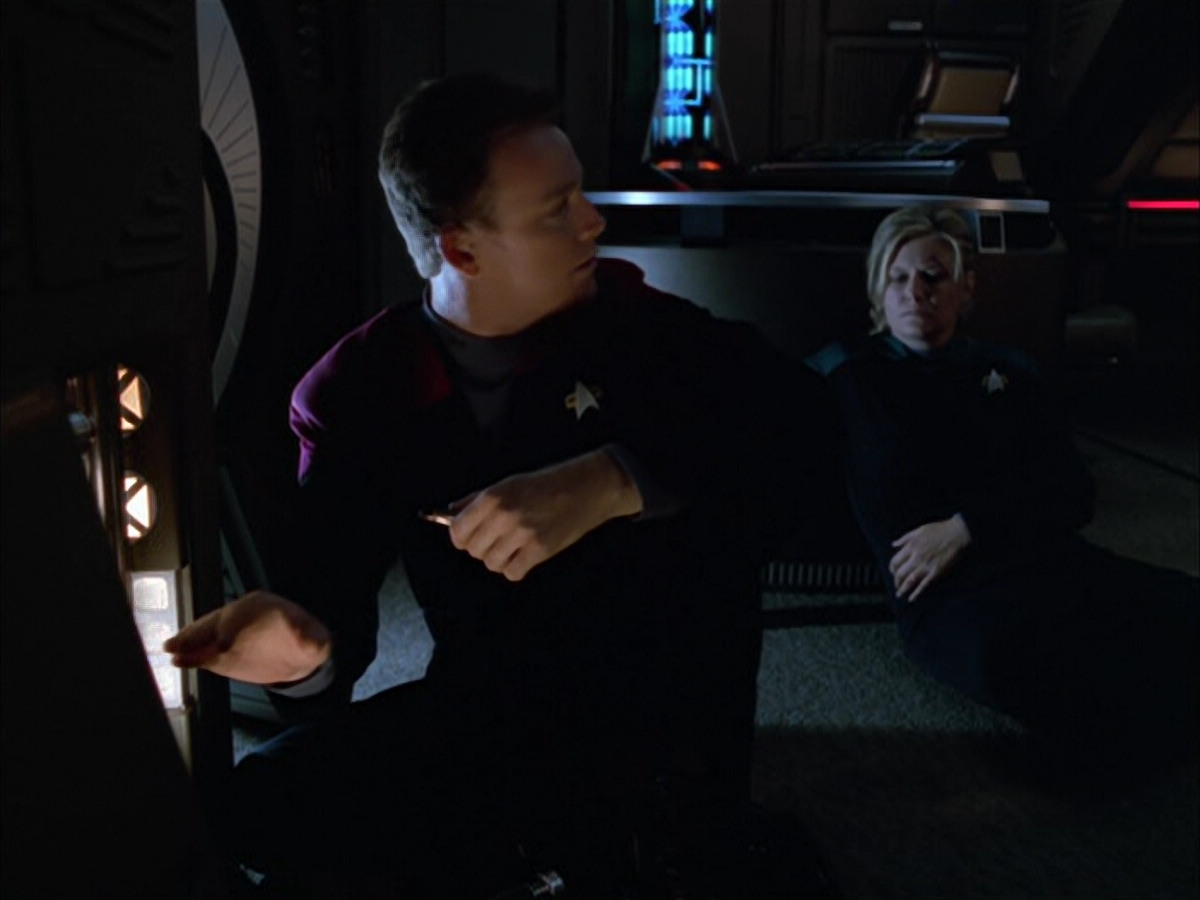 extant_StarTrek_VOY_5x05-OnceUponATime_02679.jpg
