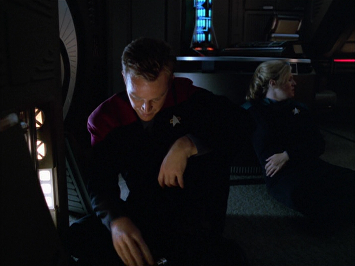 extant_StarTrek_VOY_5x05-OnceUponATime_02686.jpg