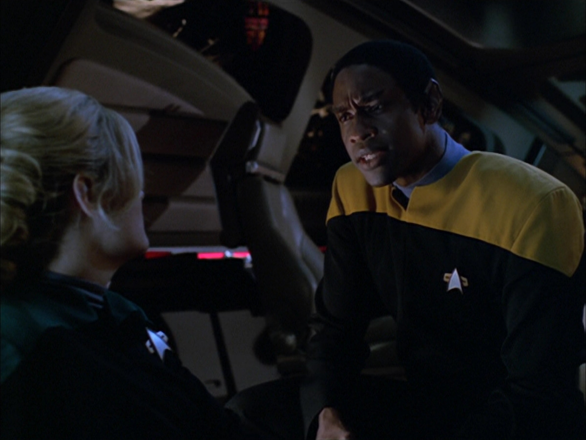 extant_StarTrek_VOY_5x05-OnceUponATime_02734.jpg