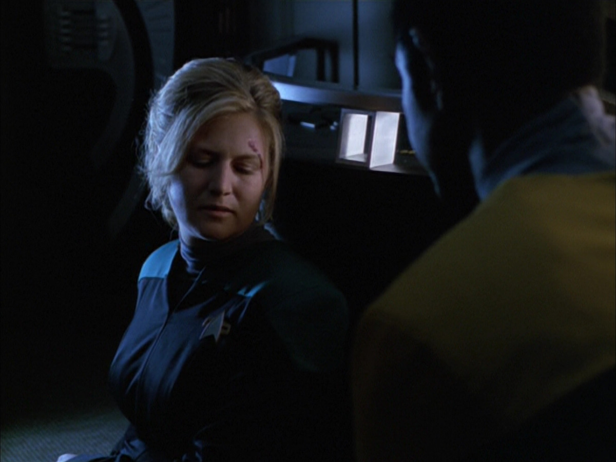 extant_StarTrek_VOY_5x05-OnceUponATime_02742.jpg