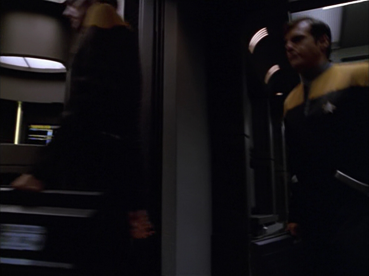 extant_StarTrek_VOY_5x05-OnceUponATime_02851.jpg