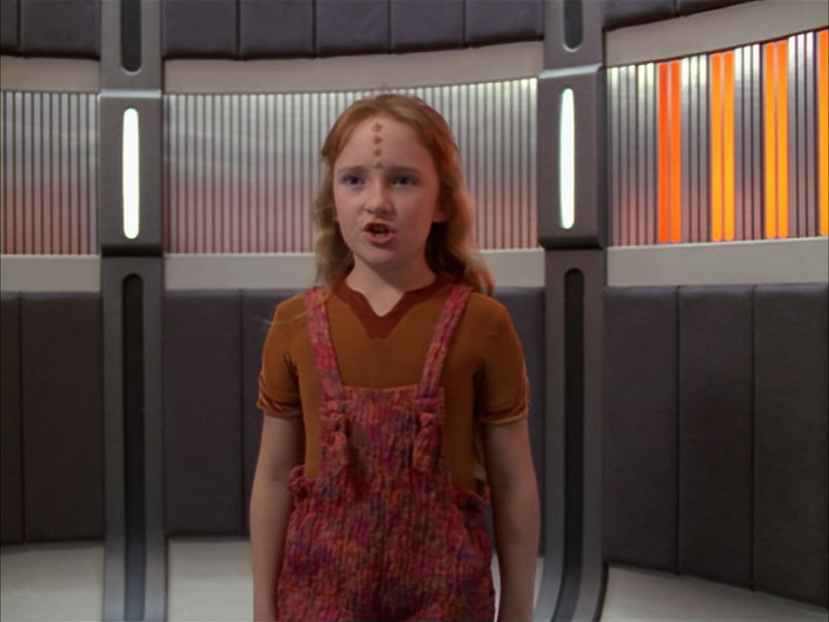 extant_StarTrek_VOY_5x05-OnceUponATime_02879.jpg