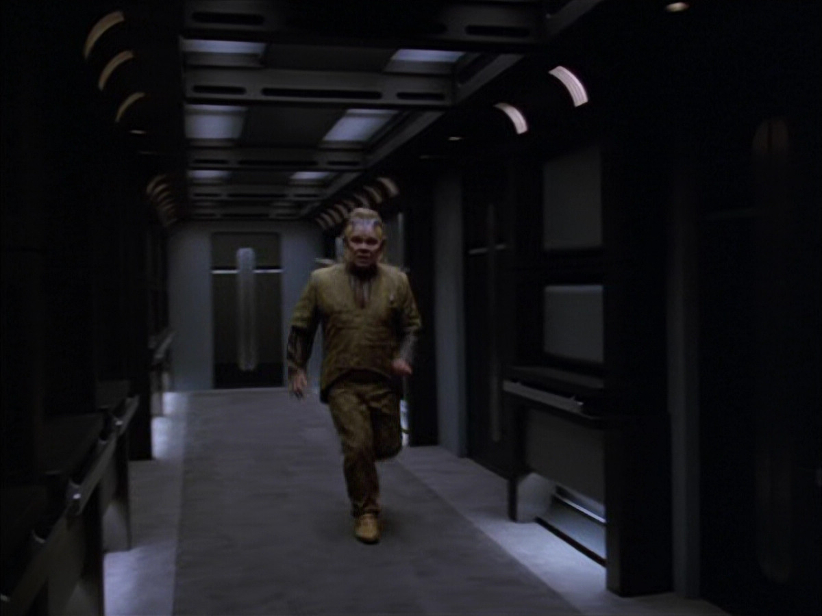 extant_StarTrek_VOY_5x05-OnceUponATime_02941.jpg