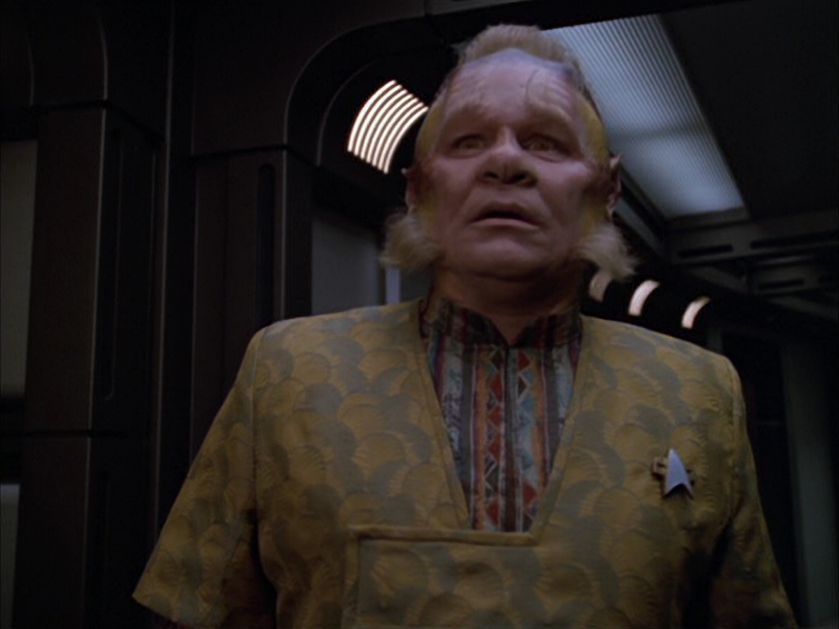 extant_StarTrek_VOY_5x05-OnceUponATime_02954.jpg