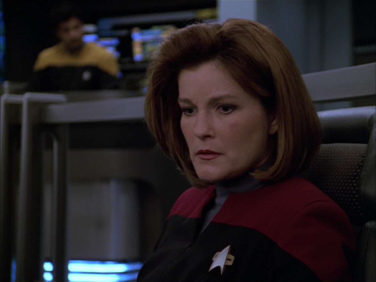 extant_StarTrek_VOY_5x05-OnceUponATime_03038.jpg