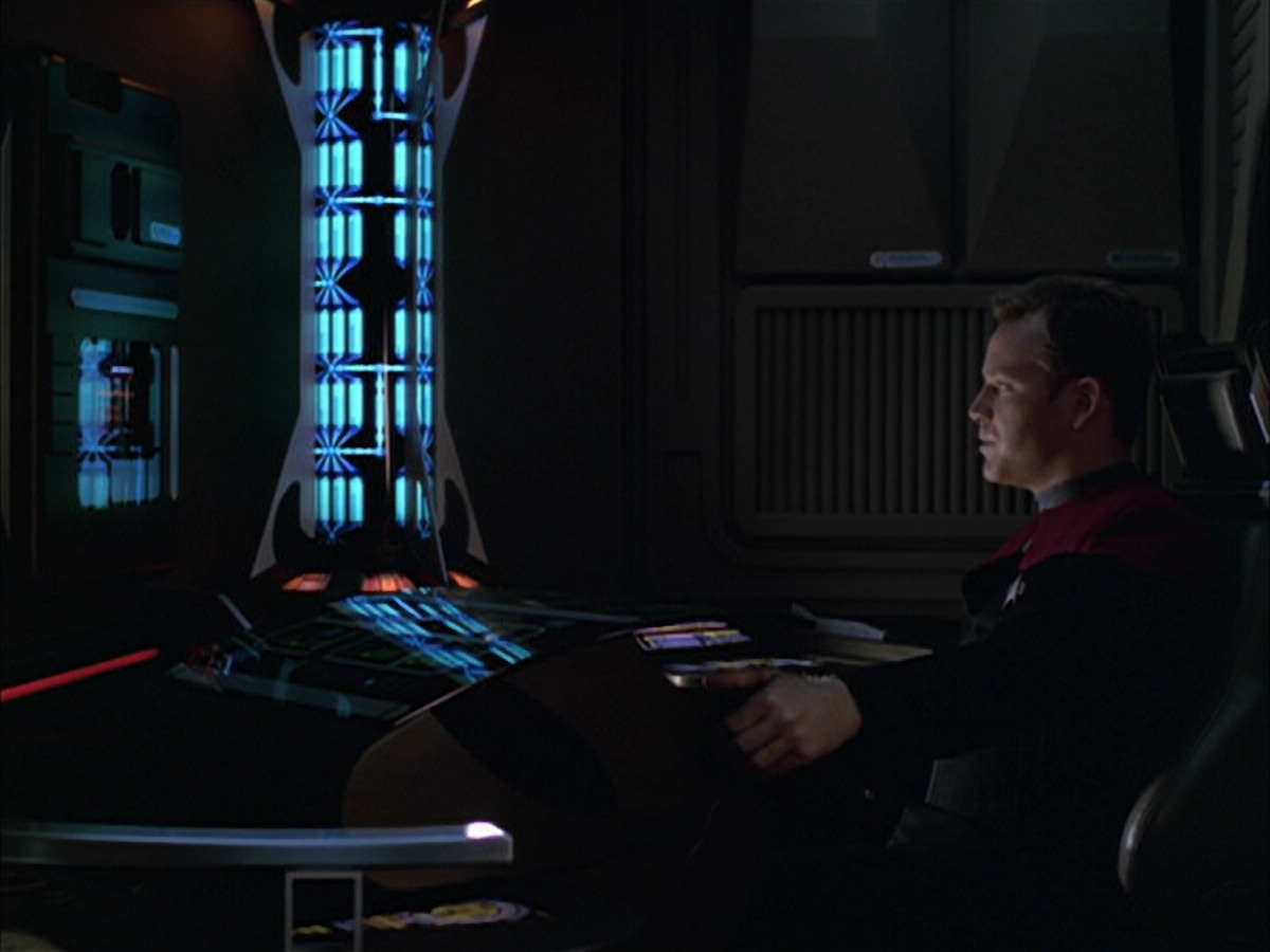 extant_StarTrek_VOY_5x05-OnceUponATime_03077.jpg