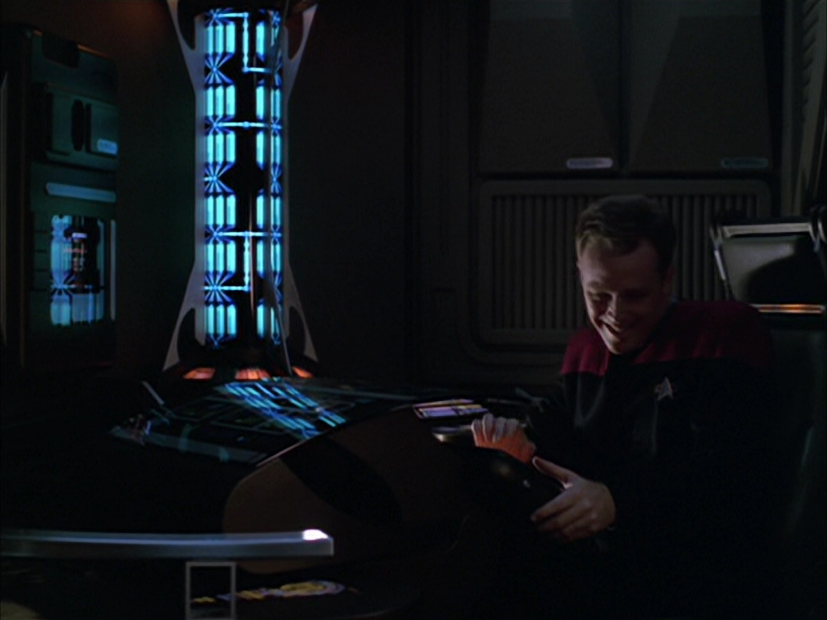 extant_StarTrek_VOY_5x05-OnceUponATime_03095.jpg