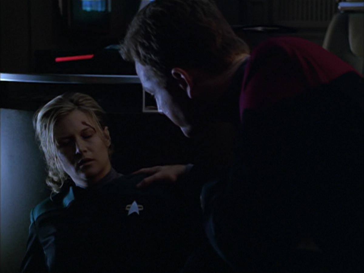 extant_StarTrek_VOY_5x05-OnceUponATime_03105.jpg