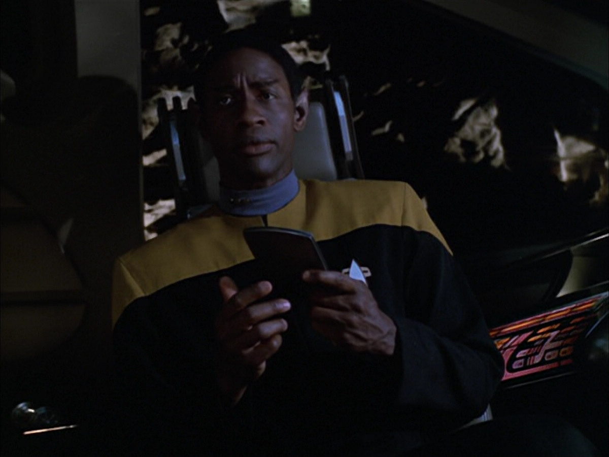 extant_StarTrek_VOY_5x05-OnceUponATime_03120.jpg