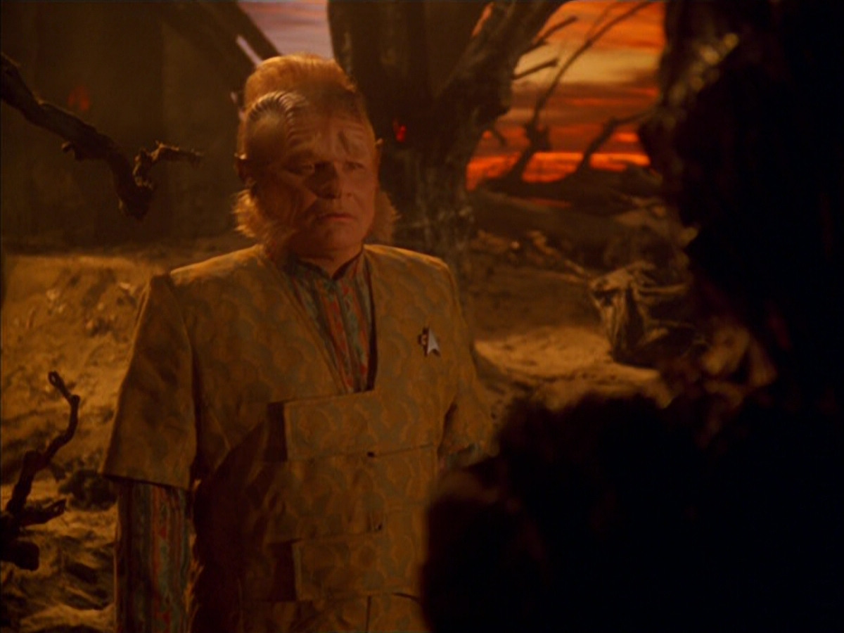 extant_StarTrek_VOY_5x05-OnceUponATime_03277.jpg