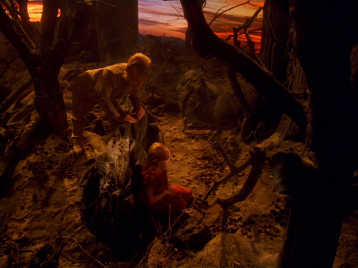 extant_StarTrek_VOY_5x05-OnceUponATime_03352.jpg