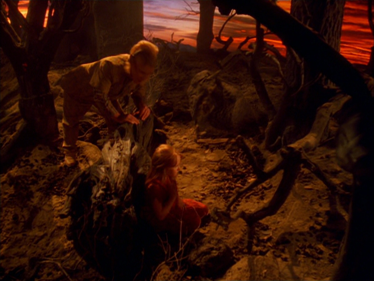 extant_StarTrek_VOY_5x05-OnceUponATime_03362.jpg