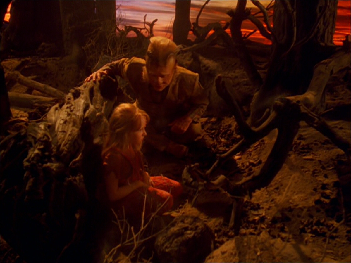 extant_StarTrek_VOY_5x05-OnceUponATime_03372.jpg