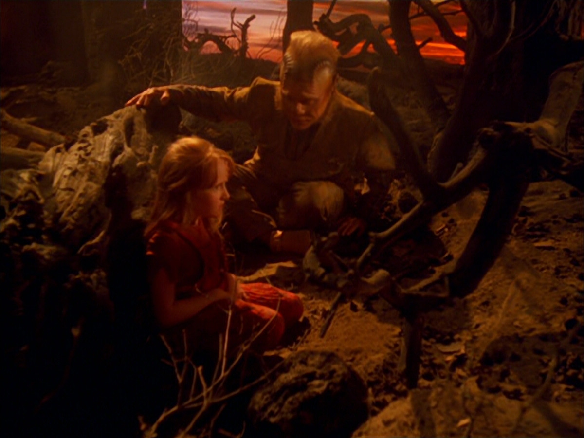 extant_StarTrek_VOY_5x05-OnceUponATime_03376.jpg