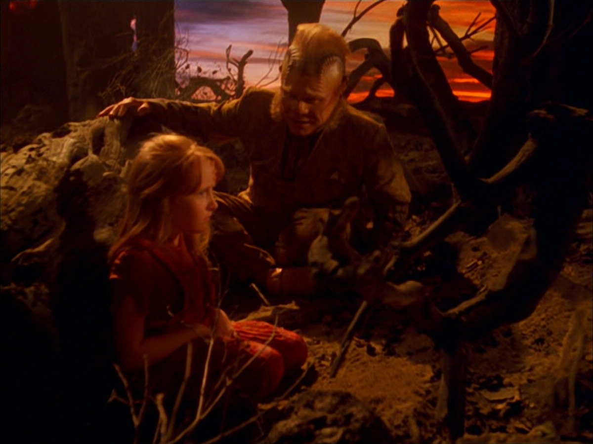 extant_StarTrek_VOY_5x05-OnceUponATime_03381.jpg