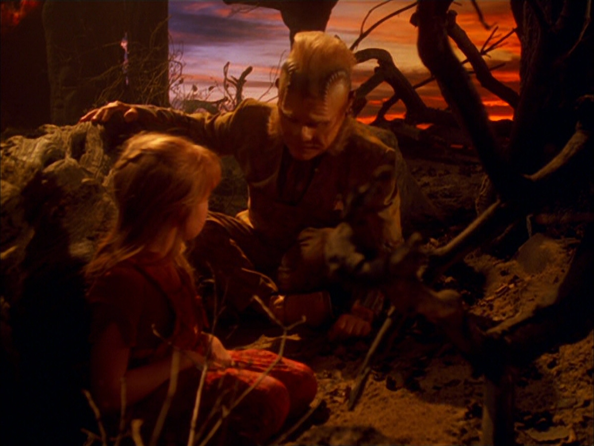 extant_StarTrek_VOY_5x05-OnceUponATime_03396.jpg