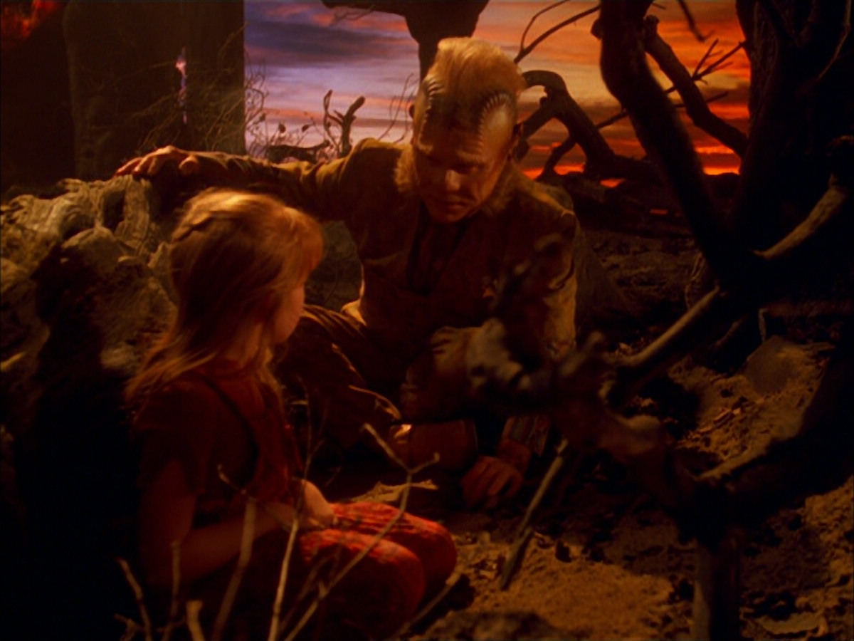 extant_StarTrek_VOY_5x05-OnceUponATime_03404.jpg