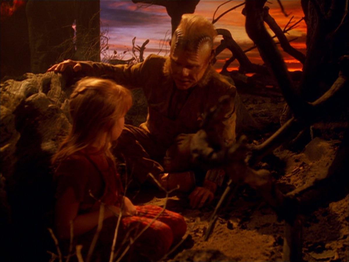 extant_StarTrek_VOY_5x05-OnceUponATime_03406.jpg