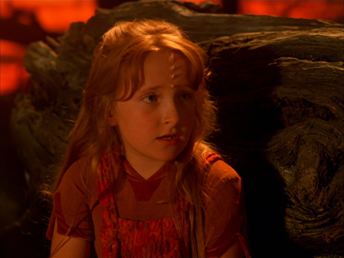 extant_StarTrek_VOY_5x05-OnceUponATime_03460.jpg