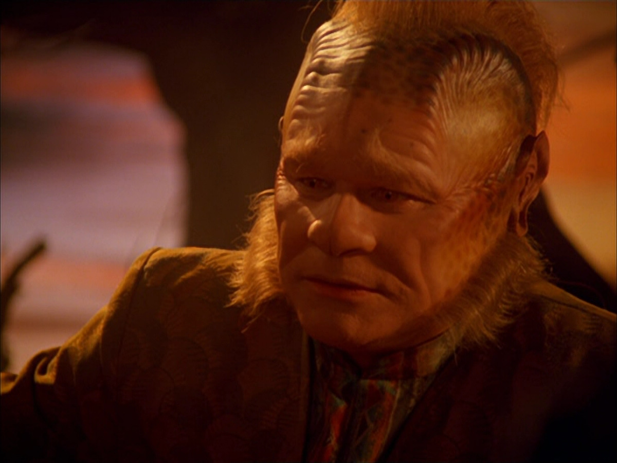 extant_StarTrek_VOY_5x05-OnceUponATime_03466.jpg