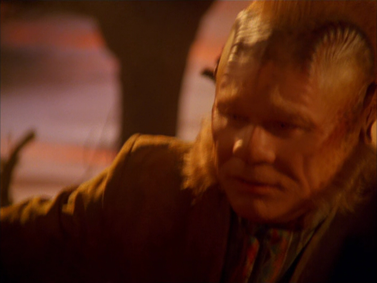 extant_StarTrek_VOY_5x05-OnceUponATime_03481.jpg