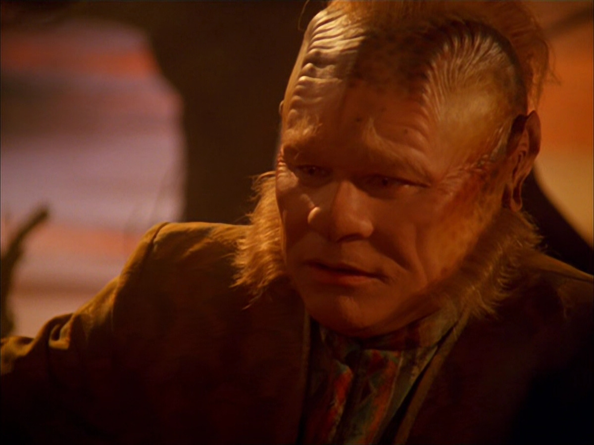 extant_StarTrek_VOY_5x05-OnceUponATime_03482.jpg