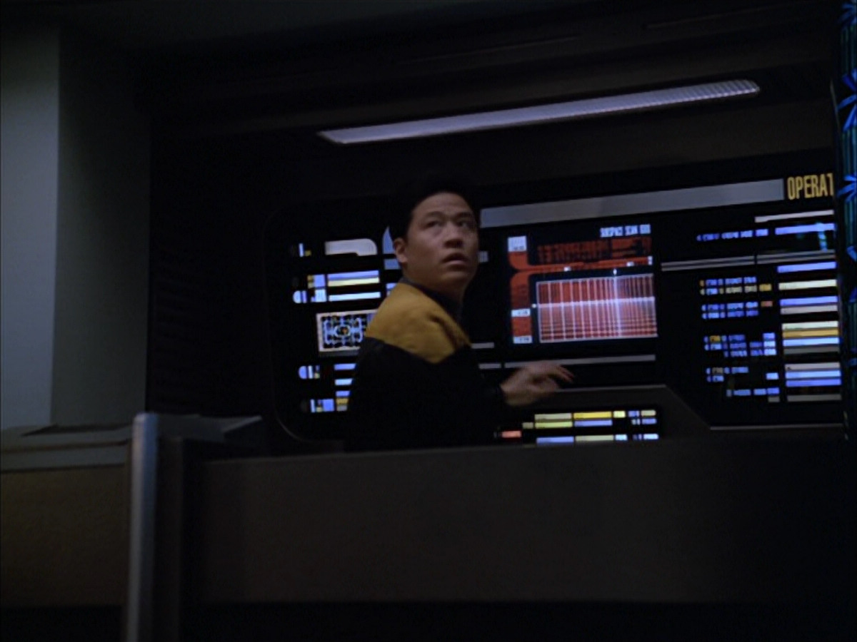 extant_StarTrek_VOY_5x05-OnceUponATime_03543.jpg