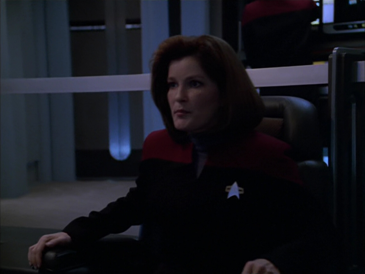 extant_StarTrek_VOY_5x05-OnceUponATime_03560.jpg
