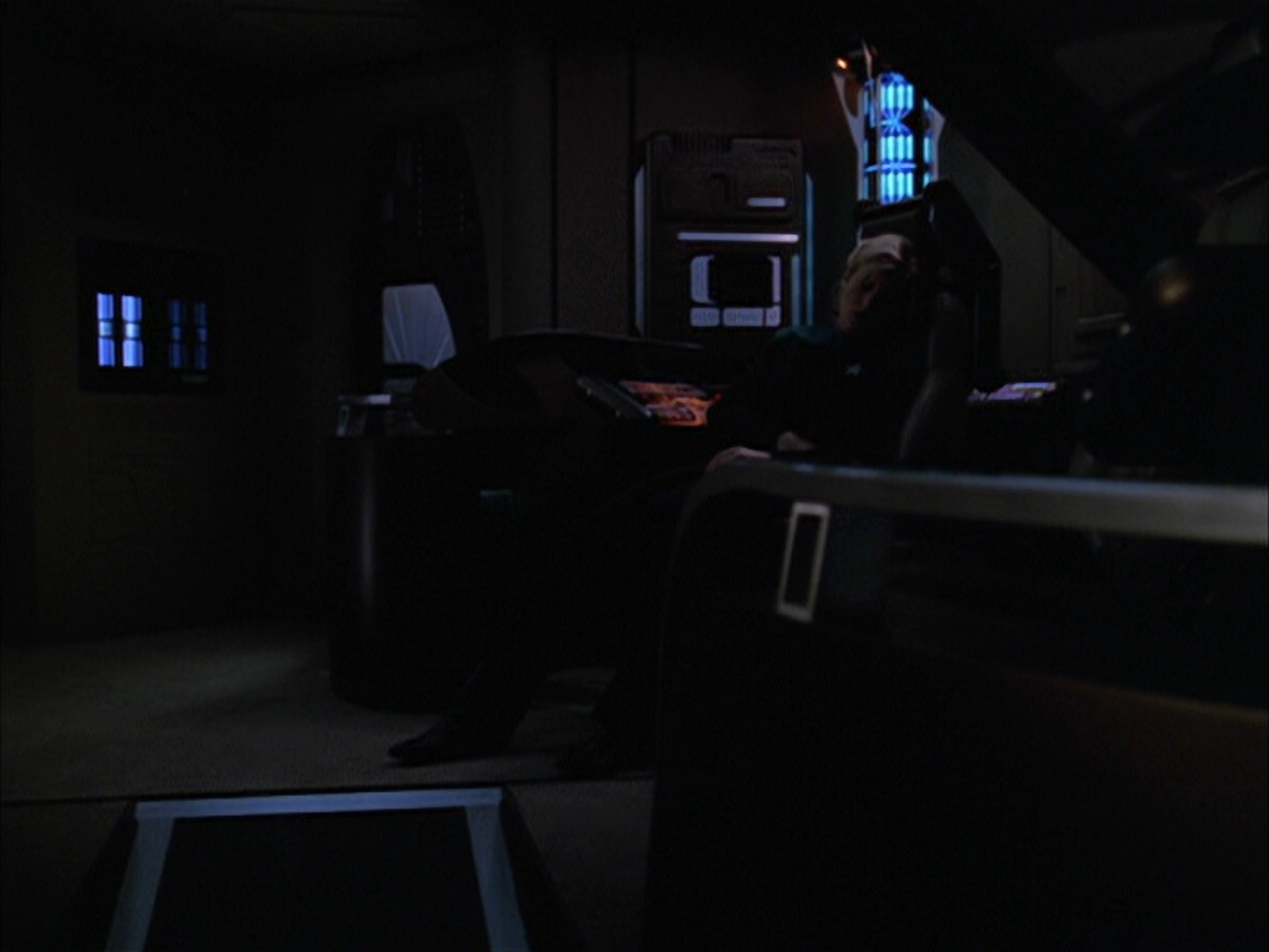 extant_StarTrek_VOY_5x05-OnceUponATime_03563.jpg